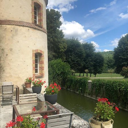 Chateau De La Cour Senlisse 外观 照片