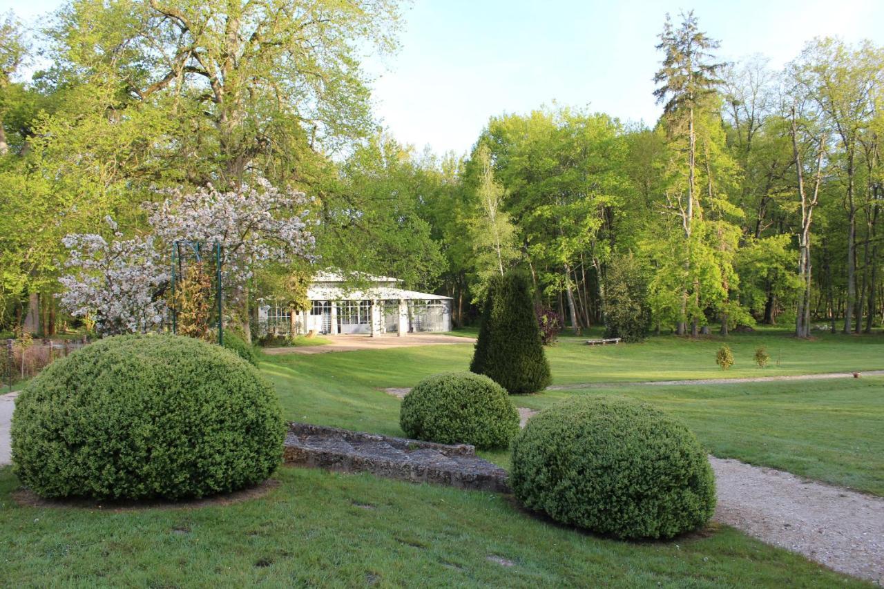 Chateau De La Cour Senlisse 外观 照片
